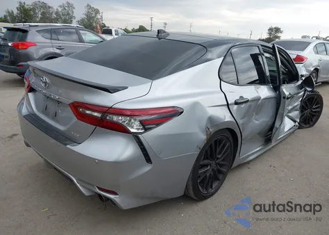 2021 Toyota Camry Xse V6 z USA, uszkodzony, nr VIN 4T1KZ1AK6MU055986